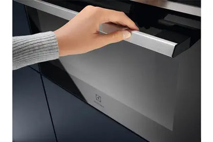 Micro-ondes + Gril Electrolux EVM6E46X - UBAYE ELECTROMENAGER